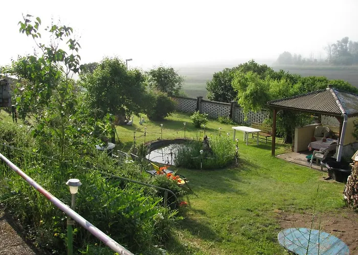 In Fuer 2 Personen Und 1 Kind Bis 6 Jahren